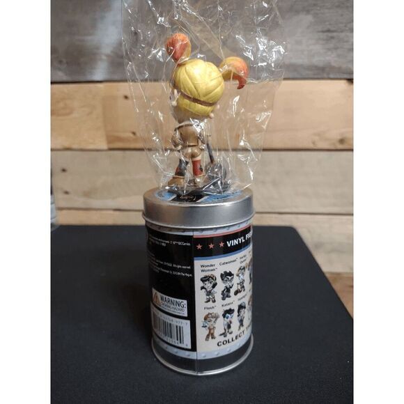 NEW Lil DC Comics Bombshells Harley Quinn 3" Vinyl Figure 2016 - Picture 2 of 2